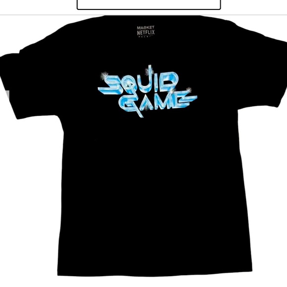 Netflix Other - NWT NETFLIX MARKET X PACSUN SQUID GAME PIGGYBANK MEN MED SHORT SLEEVE TEE BLACK
